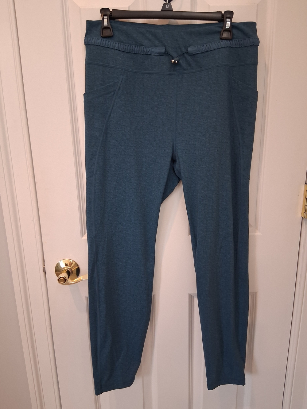 Travis Mathew Women's Teal Drawstring Leggings with Pockets